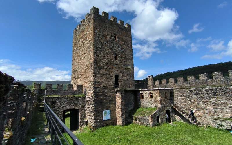 Castillo de Doiras Ancares